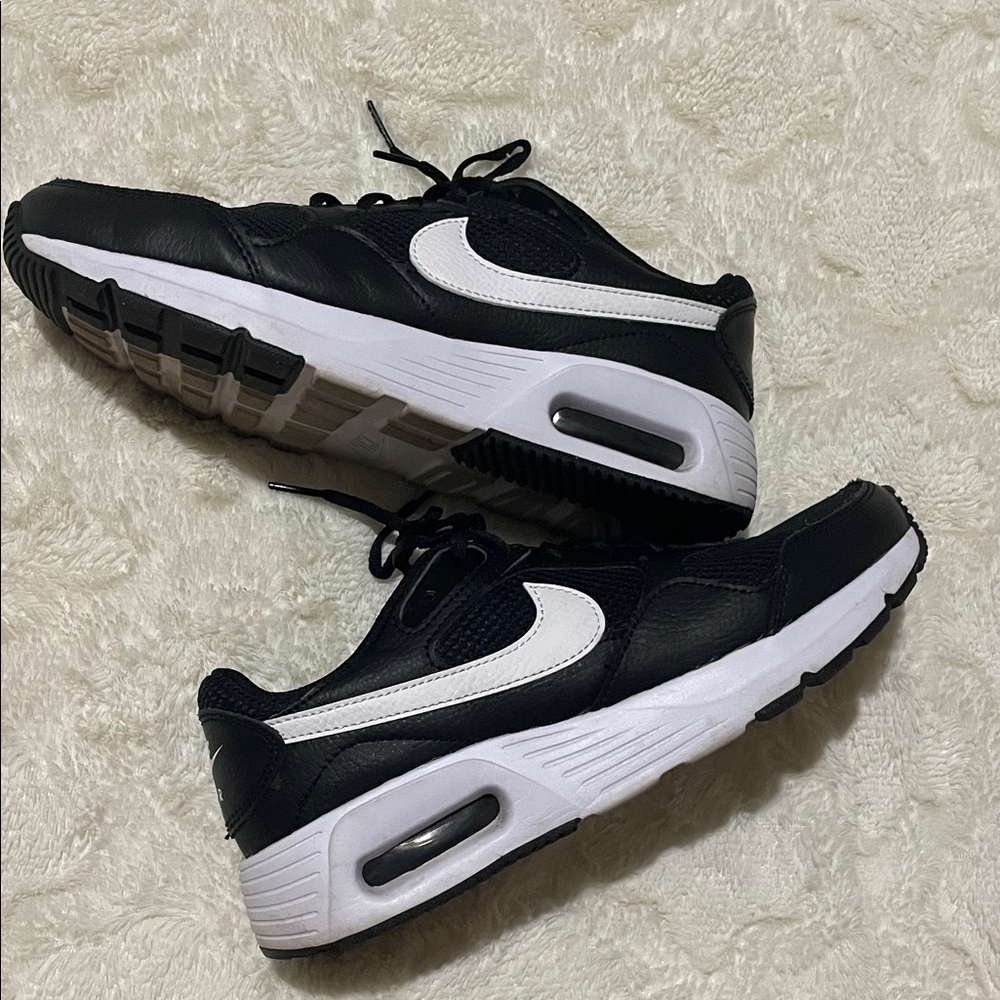 Nike Air Max Black and White Sneakers